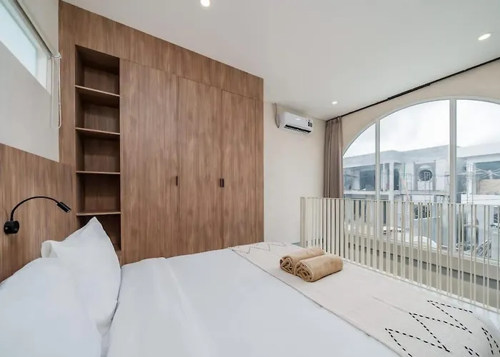 Modern Loft Private Pool Near Balangan Holiday home